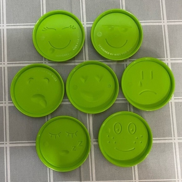 Pampered Chef Emoji Cookie Cutters 7) Pieces Designed By Kids For Kids Baking - Picture 3 of 4